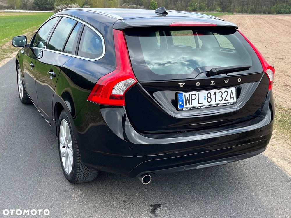 Volvo V60 D4 Edition Pro - 11