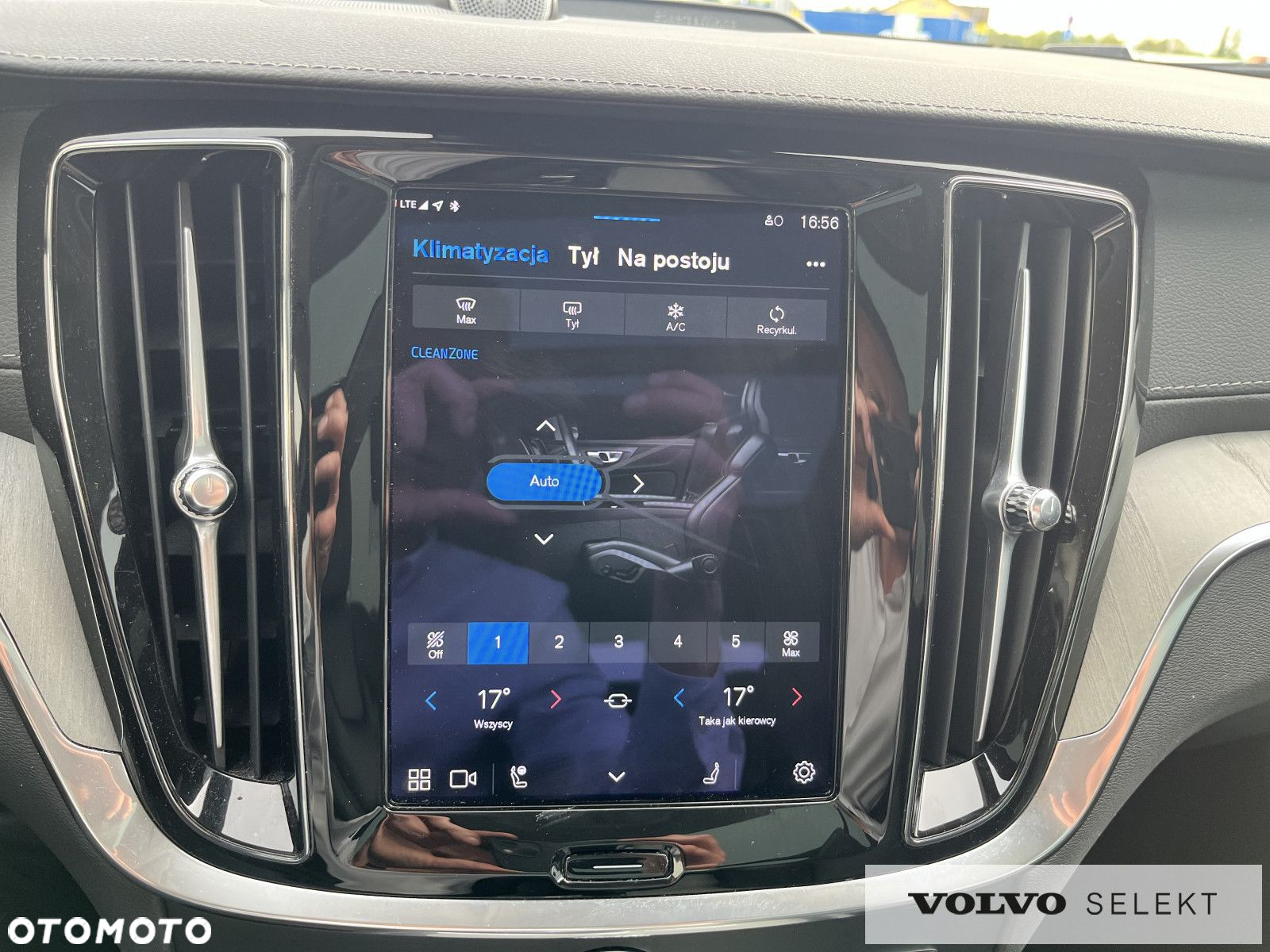 Volvo V60 Cross Country - 20