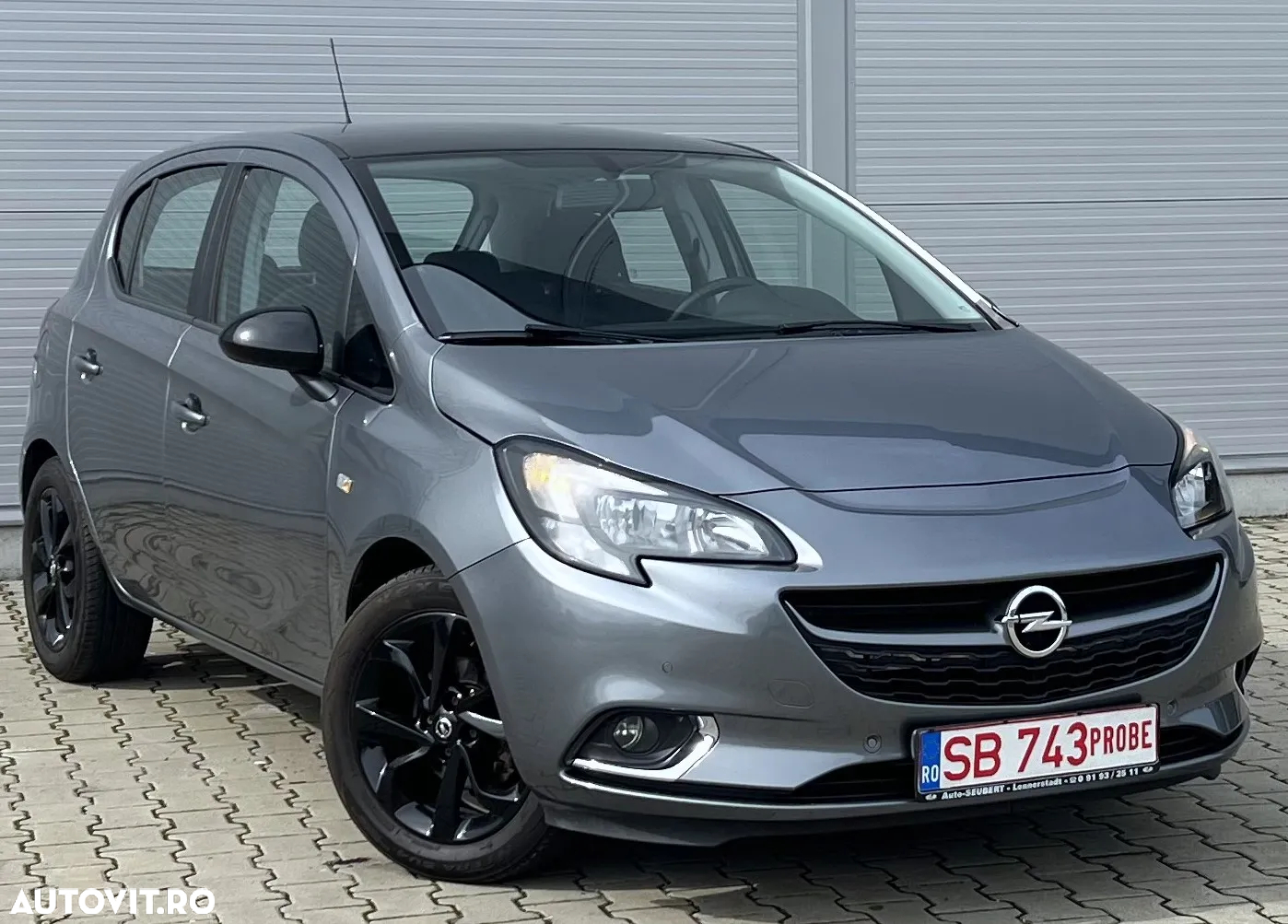 Opel Corsa 1.4 ECOTEC Color Edition - 2
