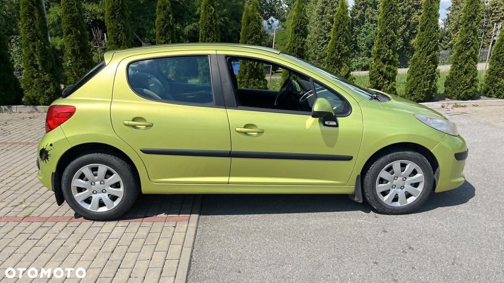 Peugeot 207 - 3