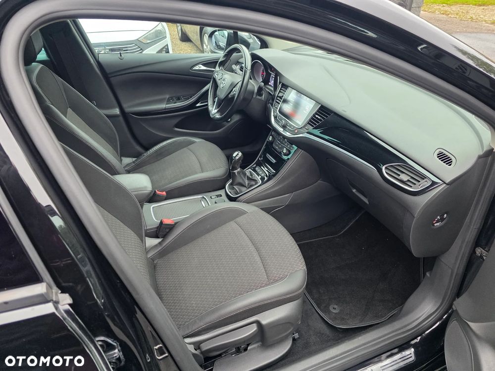 Opel Astra 1.4 Turbo Innovation - 9