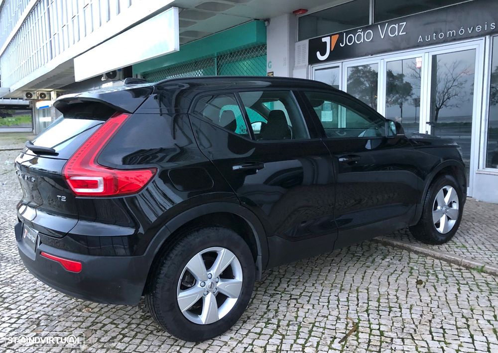 Volvo XC 40 1.5 T2 Momentum Plus - 12