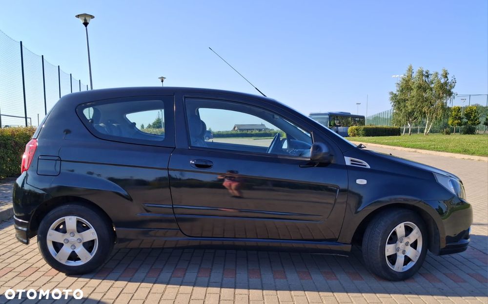 Chevrolet Aveo 1.2 - 3