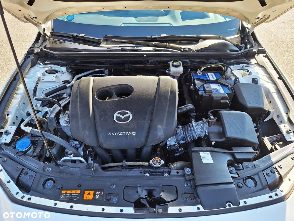 Mazda 3 SKYACTIV-G 2.0 M-Hybrid SELECTION - 8