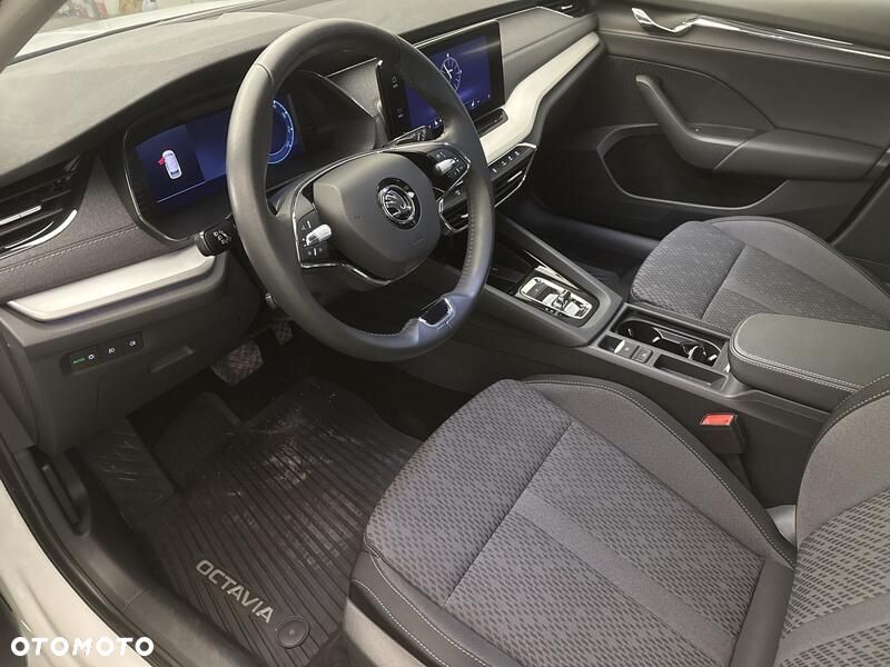 Skoda Octavia - 10