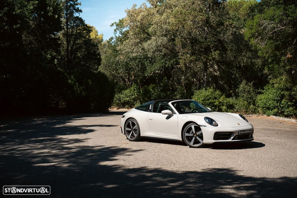 Porsche 911 (992) - 30