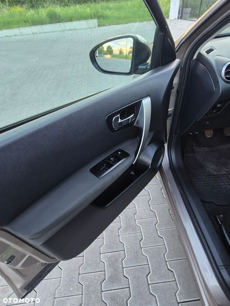Nissan Qashqai 2.0 Tekna Premium - 8