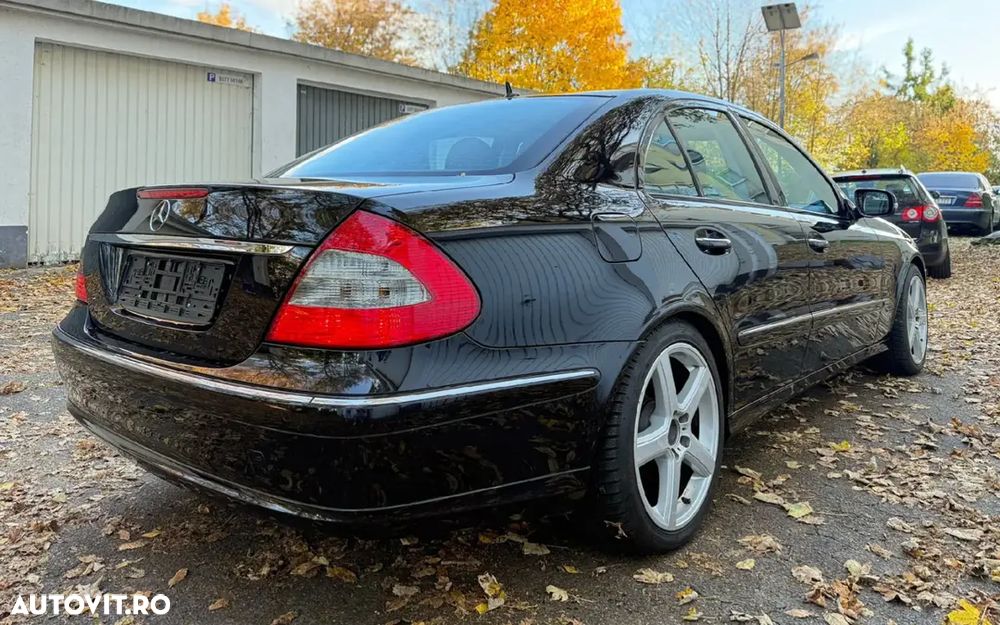 Mercedes-Benz E 220 CDI - 11