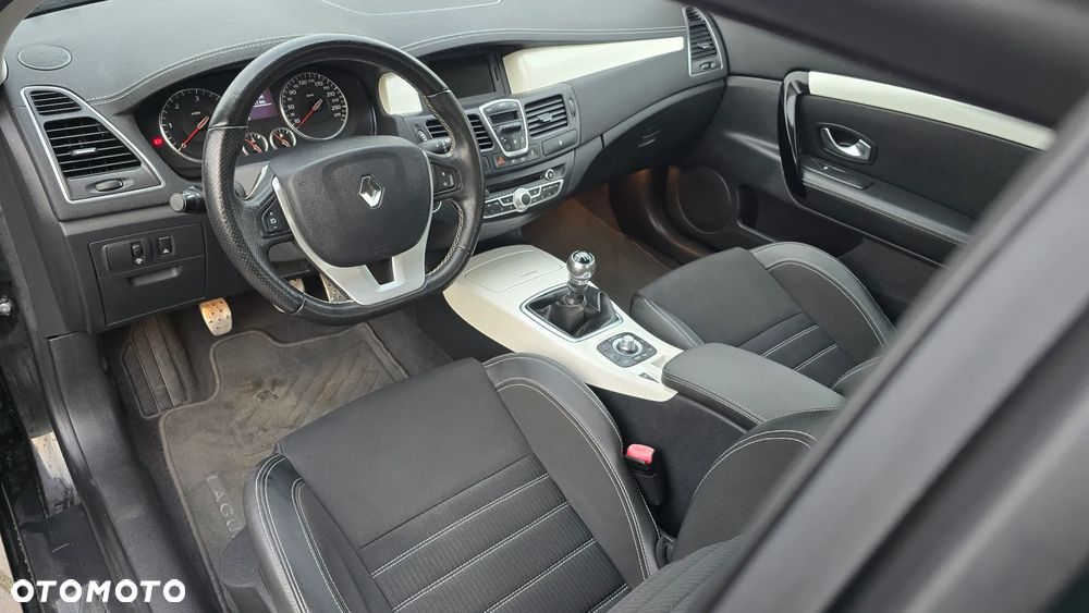 Renault Laguna dCi 150 FAP Monaco GP - 19