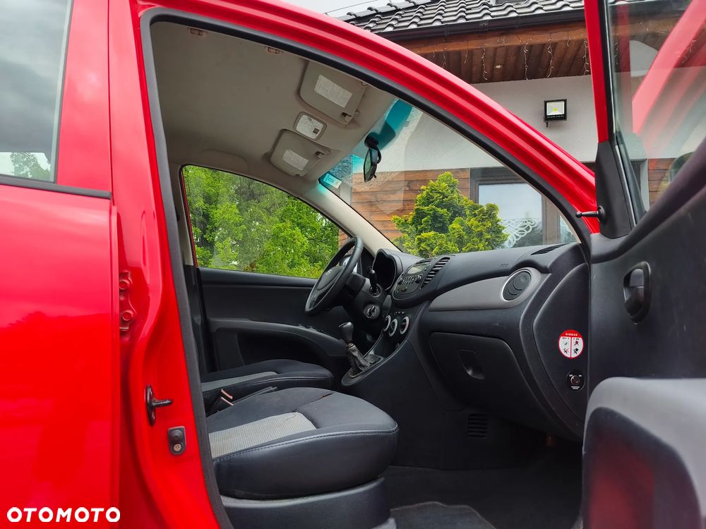 Hyundai i10 1.1 Pure - 27