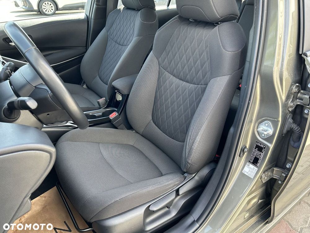 Toyota Corolla - 13