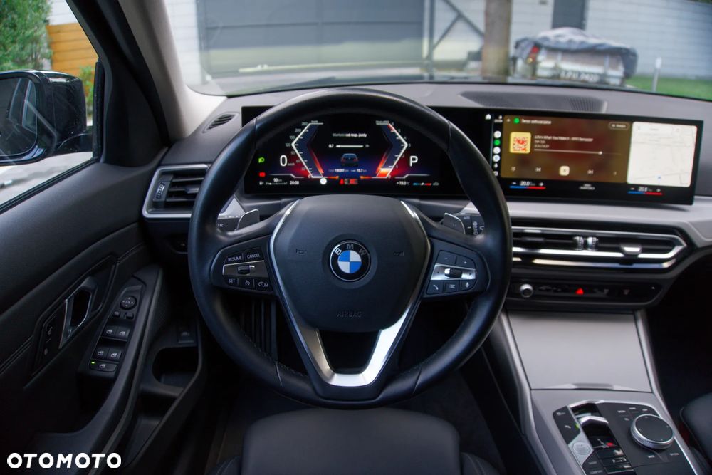 BMW Seria 3 318d MHEV - 18