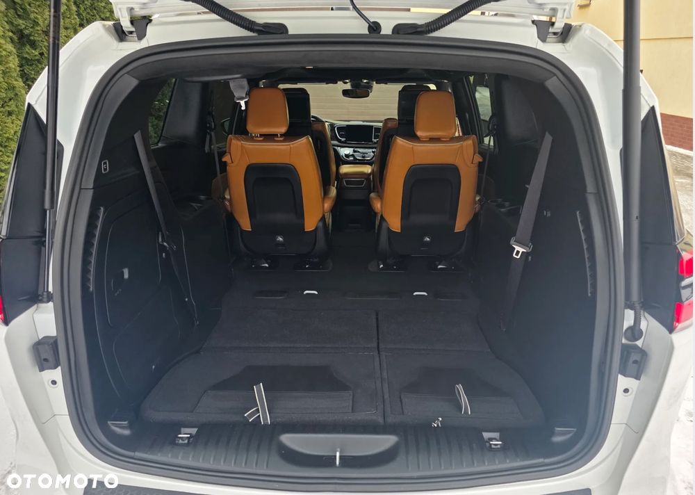 Chrysler Pacifica - 29