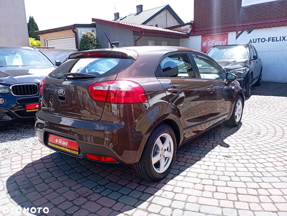 Kia Rio 1.2 M - 4