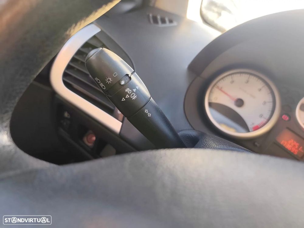 Peugeot 206+ 1.1 Trendy - 29