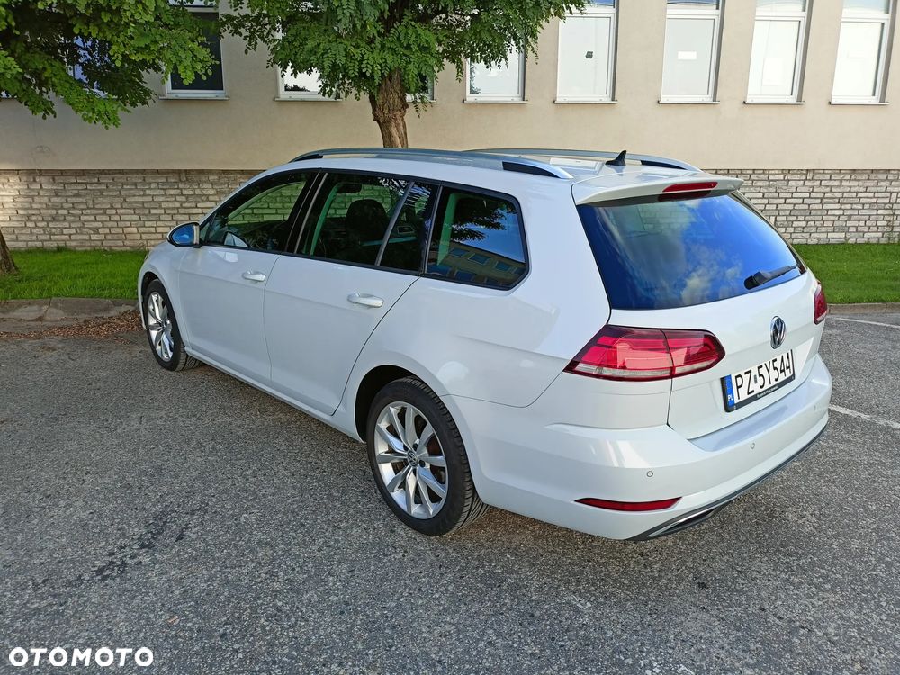 Volkswagen Golf 1.6 TDI SCR DSG Comfortline - 10
