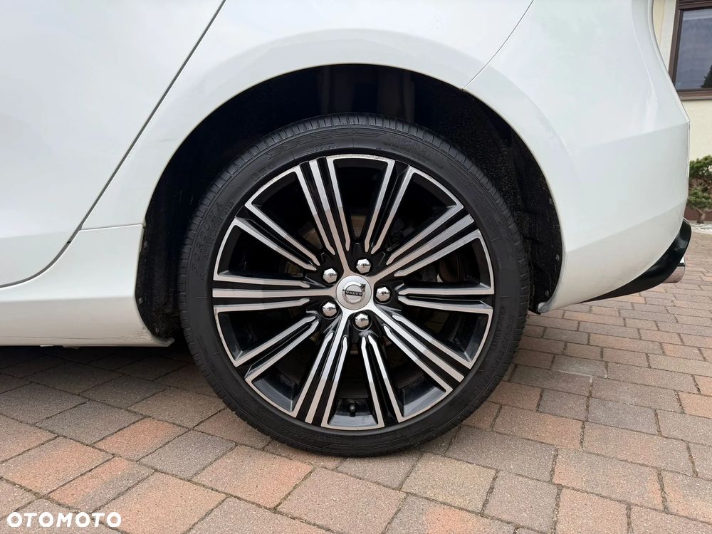 Volvo V40 D2 Inscription - 11