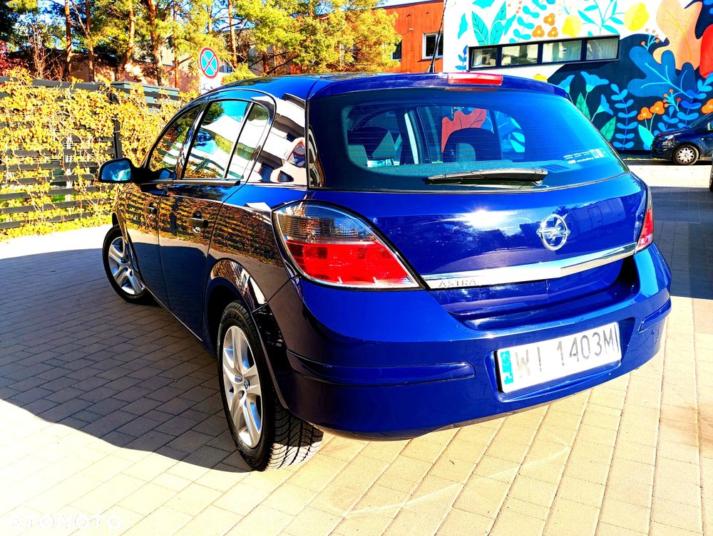 Opel Astra 1.6 Enjoy - 4