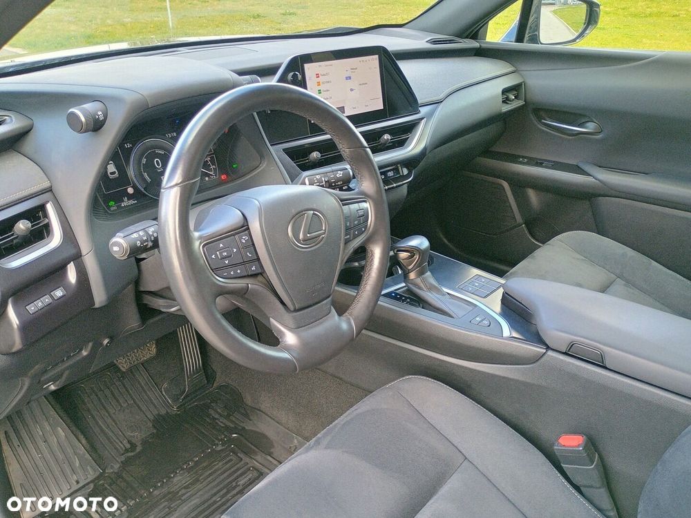 Lexus UX 250h GPF Business 2WD - 12