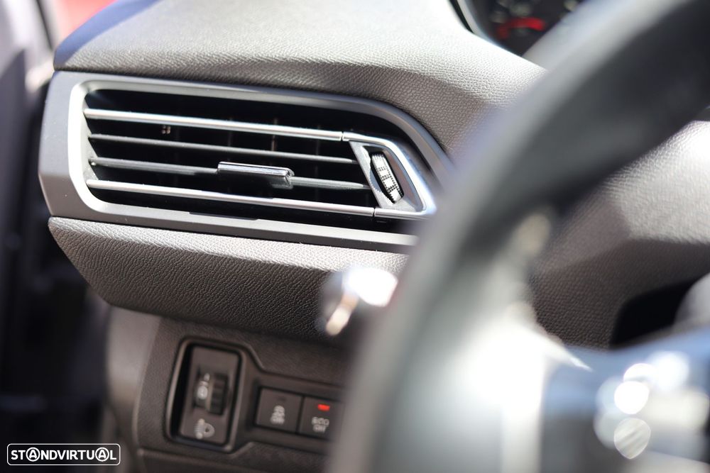 Peugeot 308 SW 1.6 BlueHDi Allure — fotografia 19