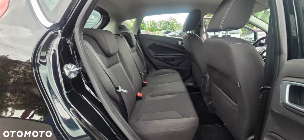 Ford Fiesta 1.0 EcoBoost STart-Stop Titanium - 31