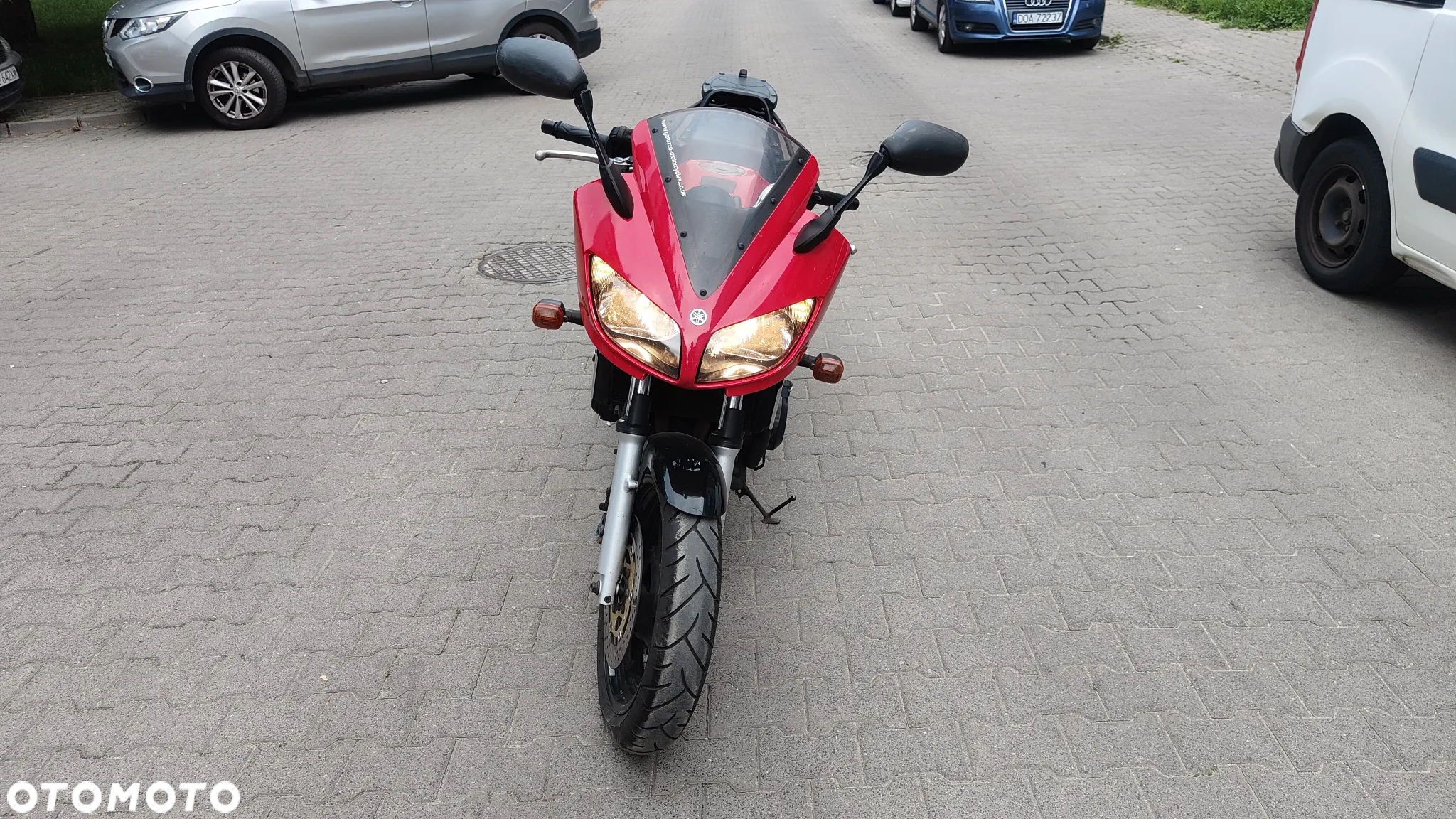 Yamaha FZS - 13