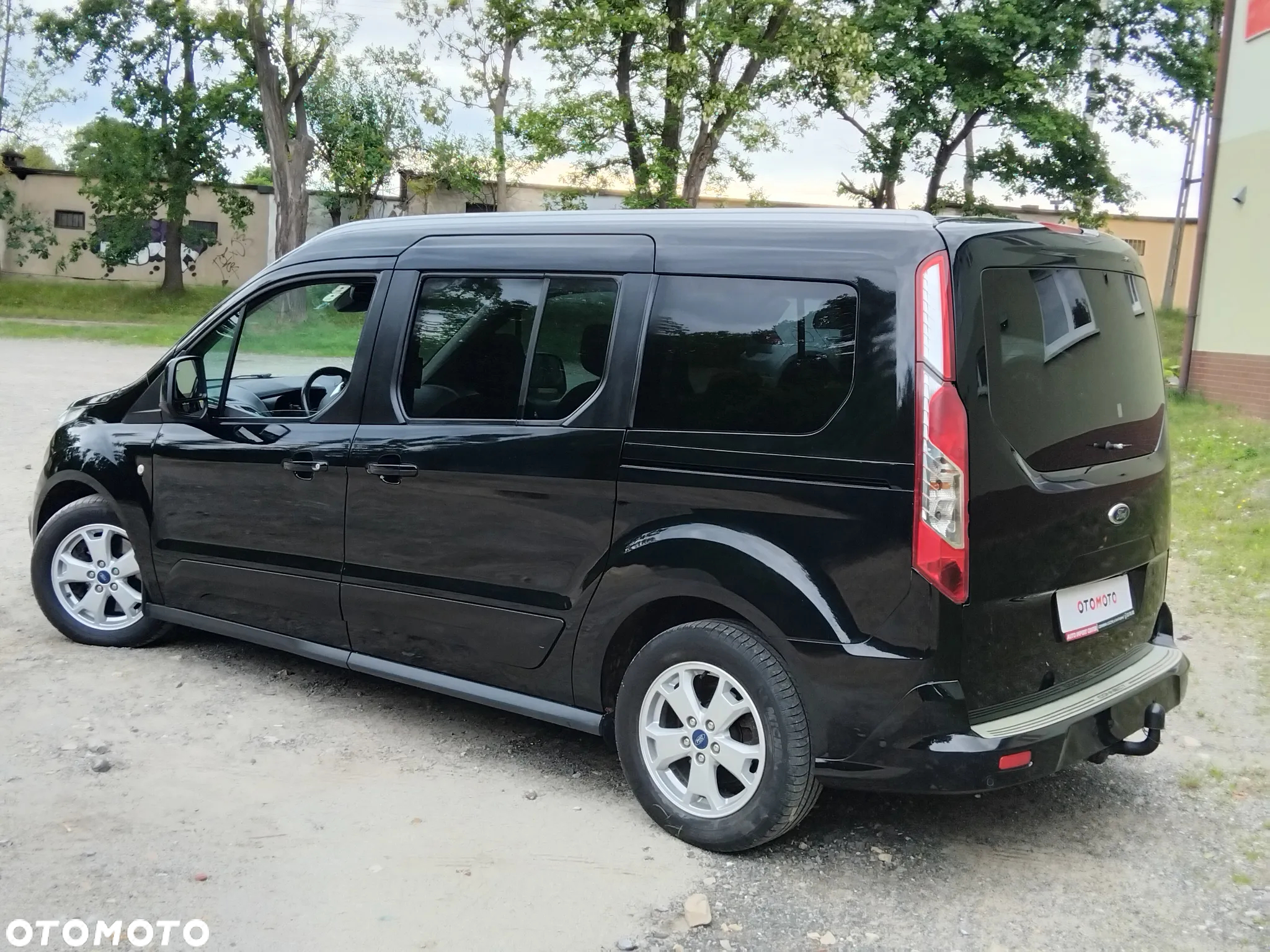 Ford Tourneo Connect 1.5 TDCi Start-Stop Titanium - 4