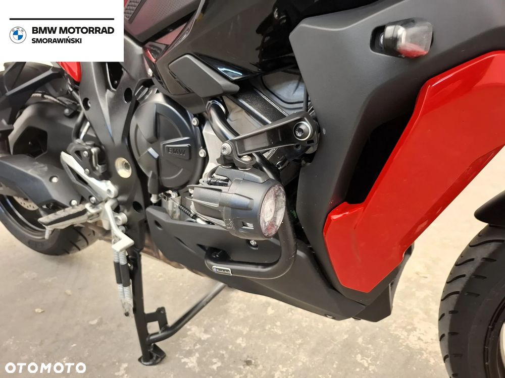 BMW XR - 18