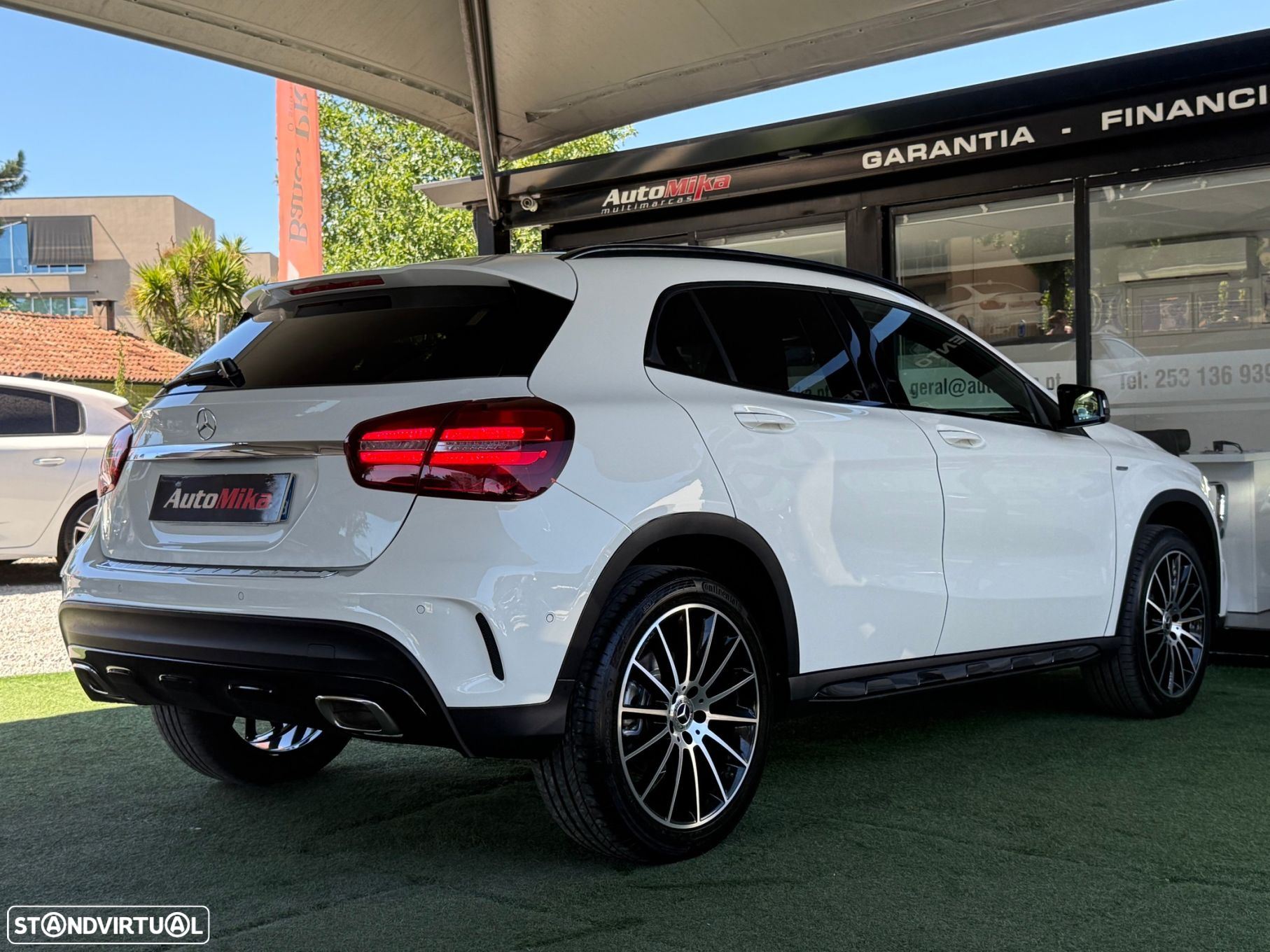 Mercedes-Benz GLA 220 d AMG Line - 3