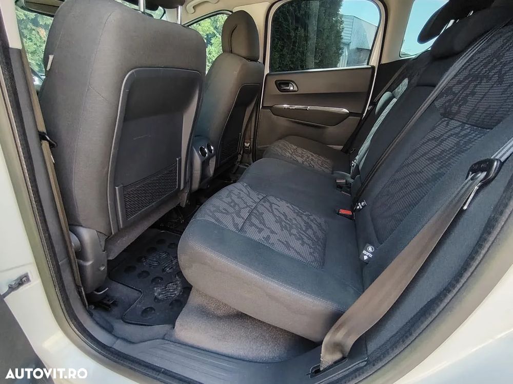 Peugeot 3008 1.6 HDI FAP Premium - 7
