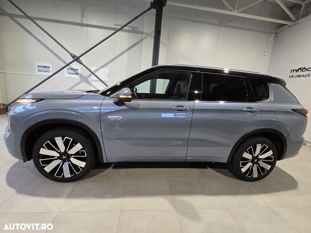 Mitsubishi Outlander - 31