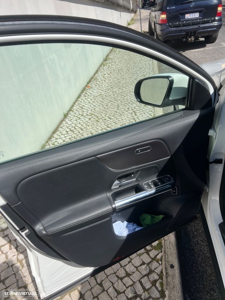 Mercedes-Benz EQA 250 - 8