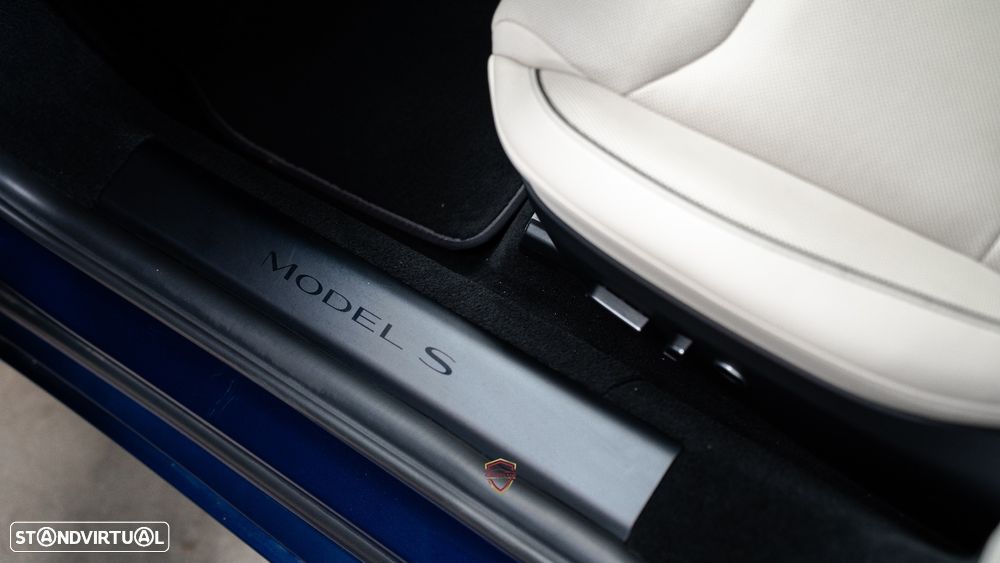 Tesla Model S Plaid AWD - 22