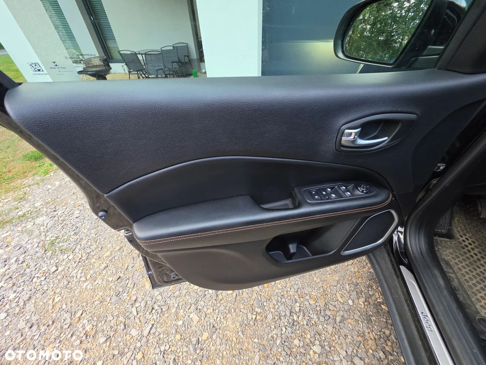 Jeep Compass 1.4 TMair Limited FWD S&S - 23