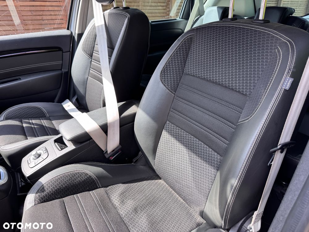 Renault Scenic 1.2 TCe Energy Bose - 21