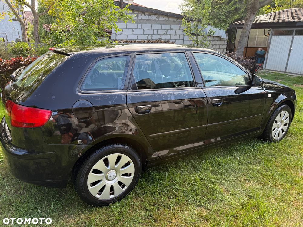 Audi A3 Sportback 1.6 Ambiente - 7