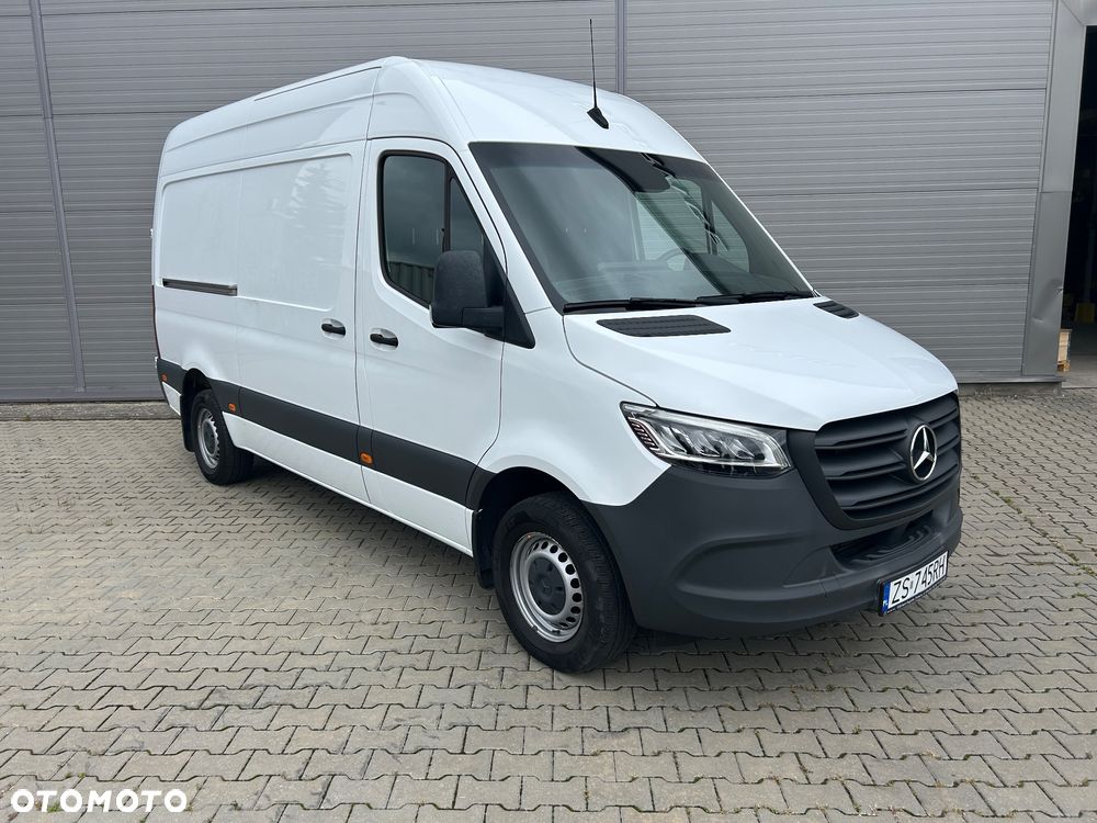 Mercedes-Benz Sprinter - 8