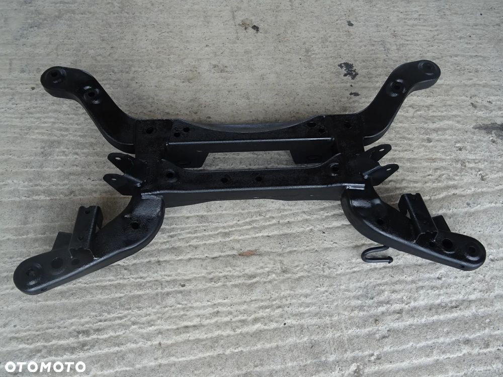 BELKA TYLNEGO ZAWIESZENIA SANKI WÓZEK OŚ TYŁ OPEL INSIGNIA A - 8