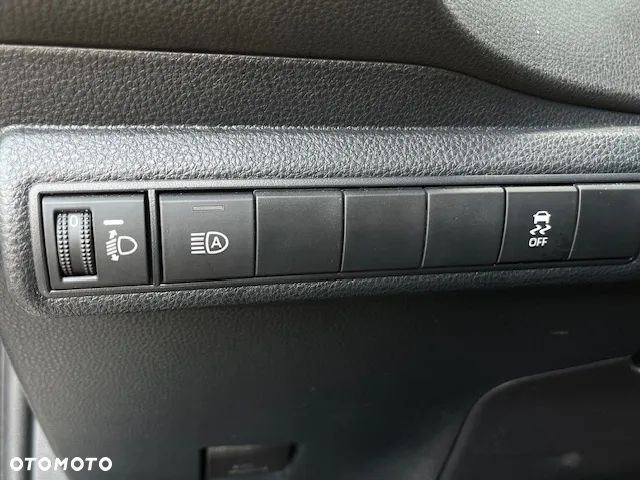 Toyota Corolla 1.8 Hybrid Comfort - 24