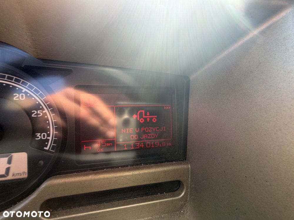 Renault Premium - 6