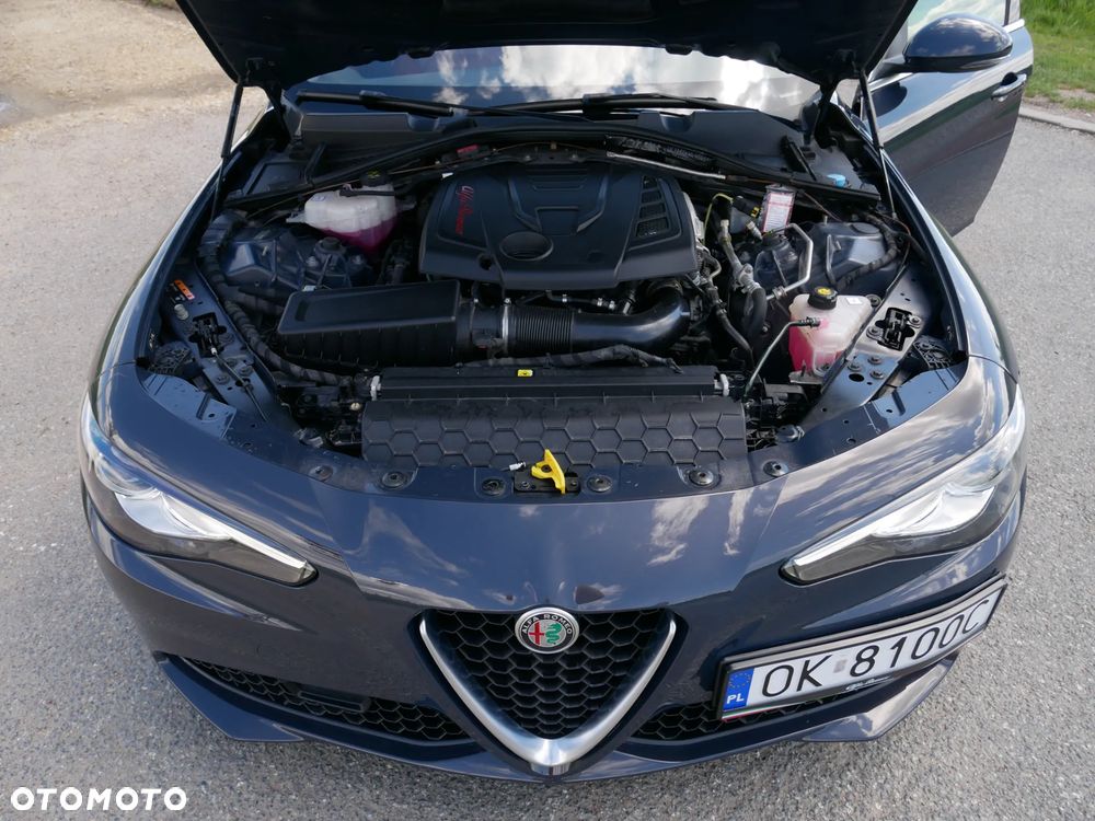 Alfa Romeo Giulia 2.0 Turbo 16V AT8 Veloce - 17