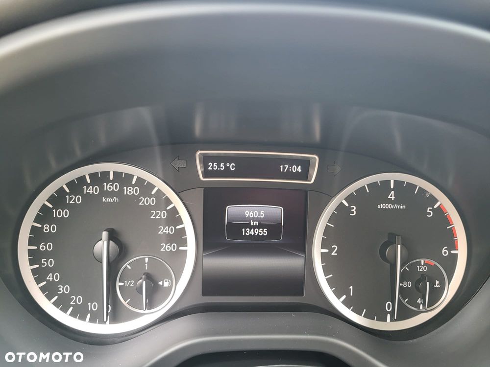 Infiniti Q30 1.5d - 18