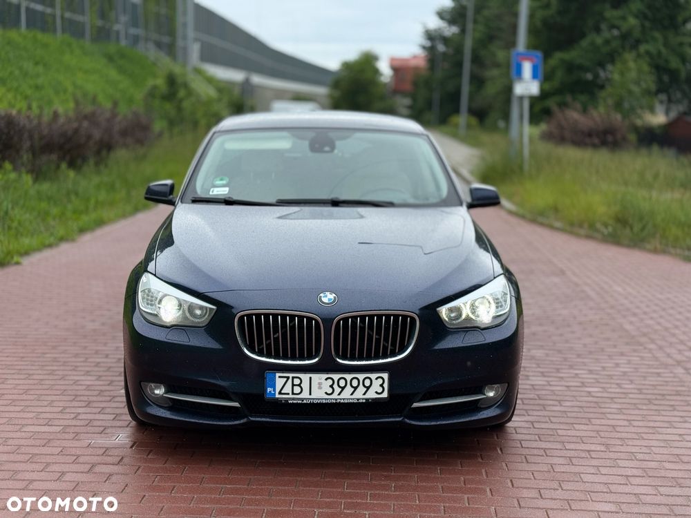 BMW 5GT - 38