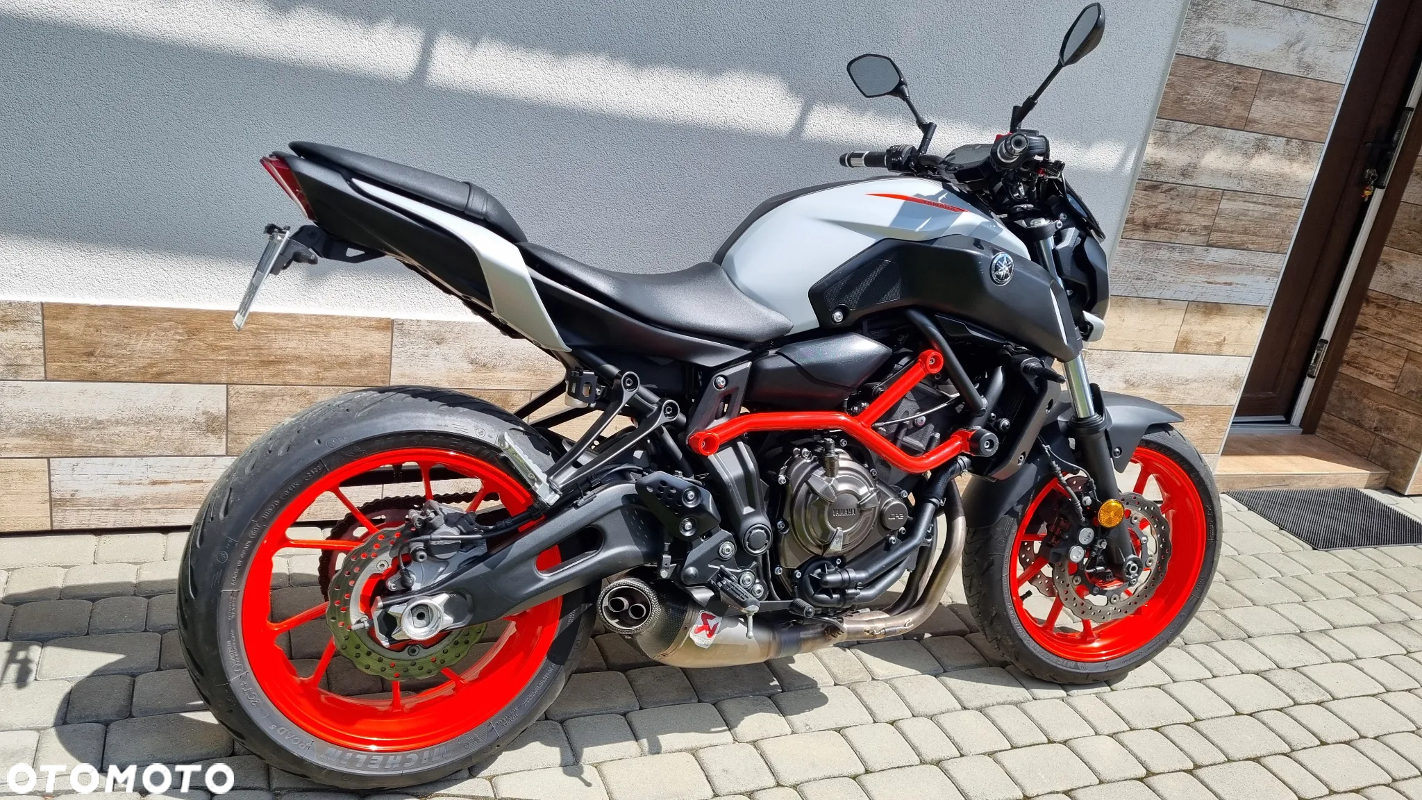 Yamaha MT - 5