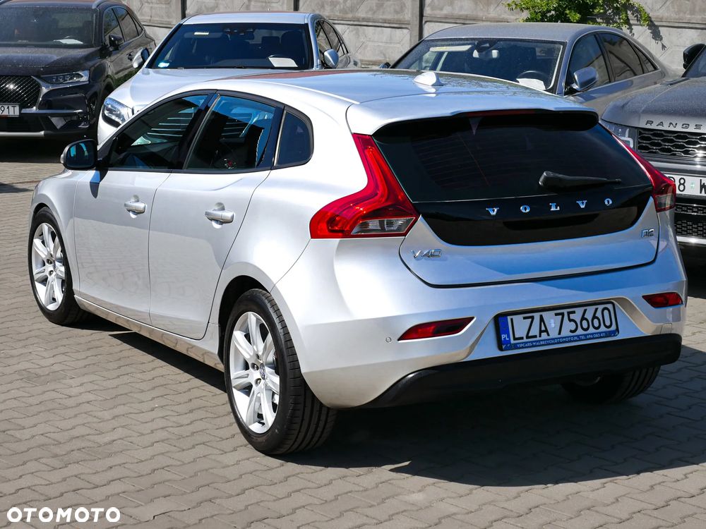 Volvo V40 D2 Powershift Momentum - 33