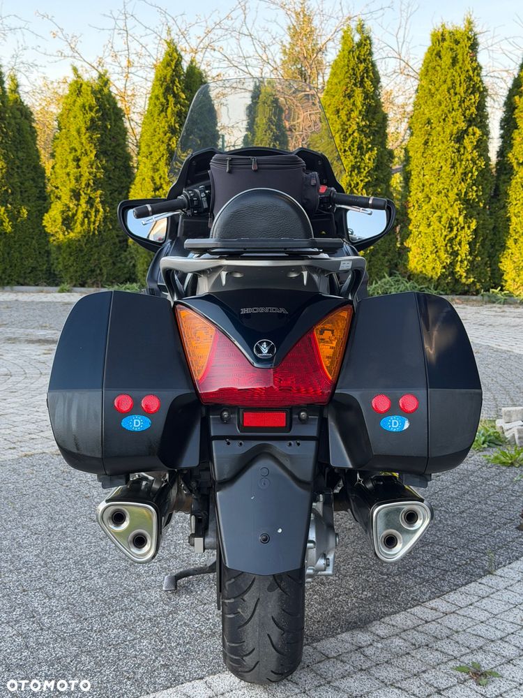 Honda ST - 24