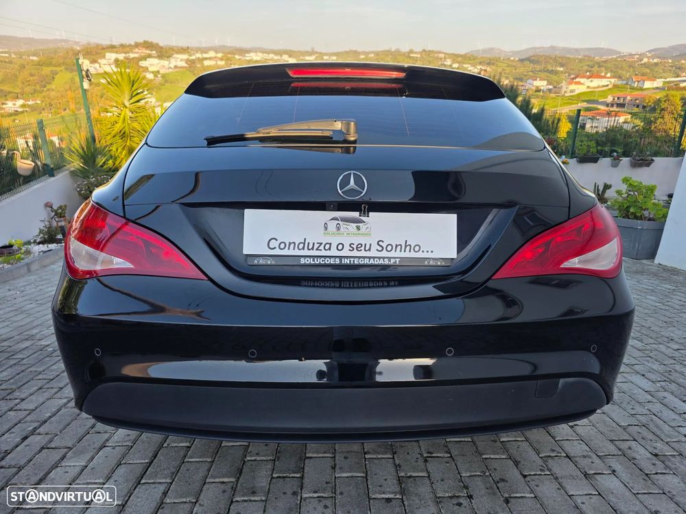 Mercedes-Benz CLA 180 d Shooting Brake AMG Line - 31