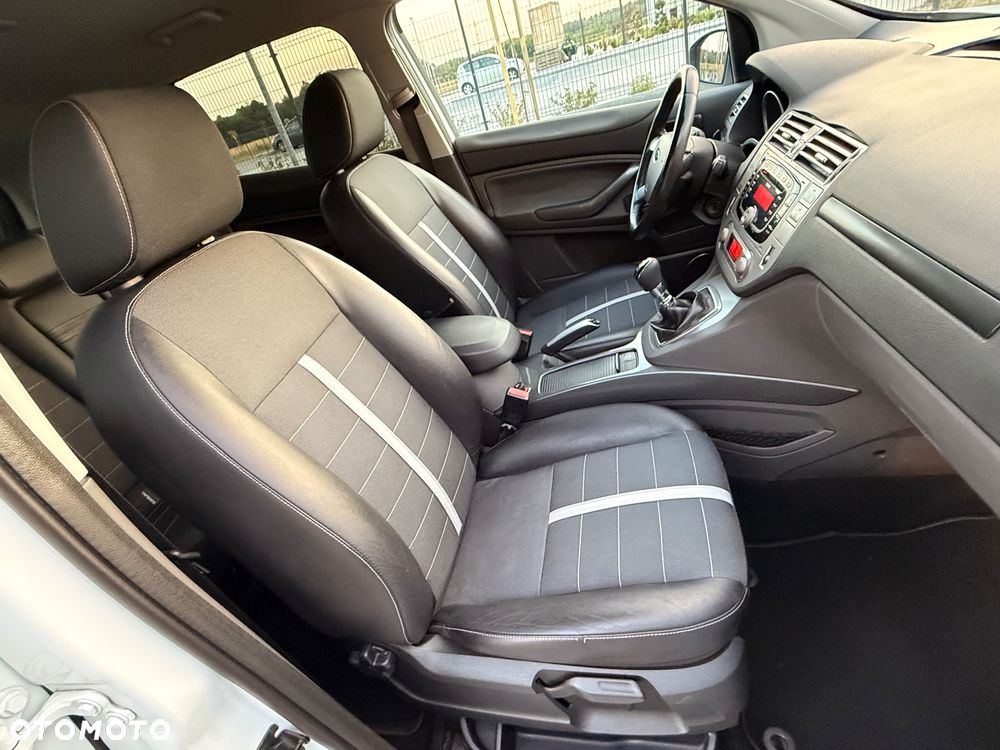 Ford Kuga 2.0 TDCi Titanium - 23
