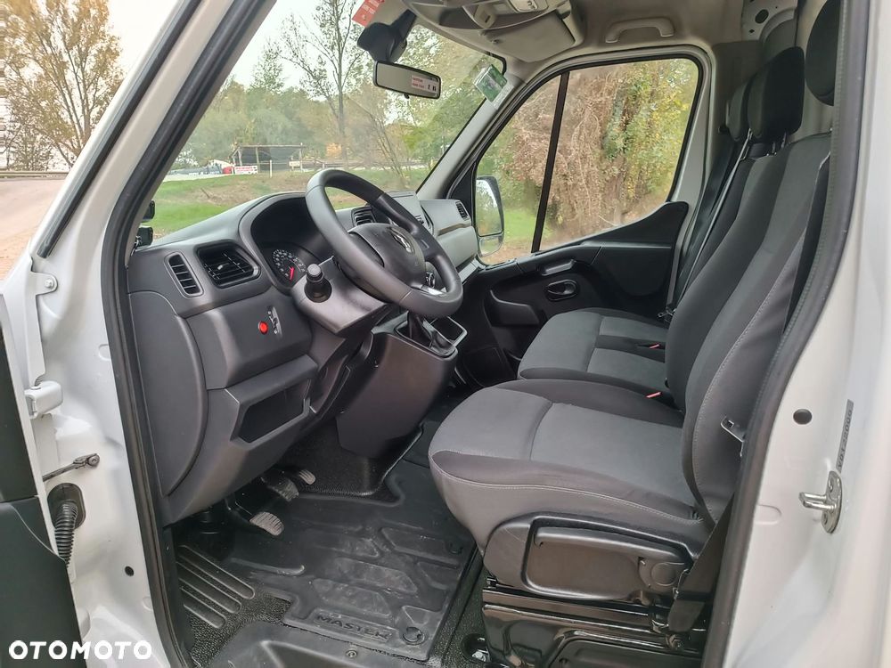 Renault Master - 18