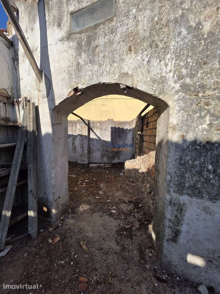 Ruína para Reconstrução Elevado Potencial | Valado dos Frades, Nazaré - Grande imagem: 5/9